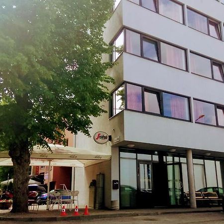 卡罗来纳酒店 派尔努 外观 照片